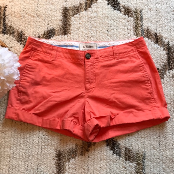 Old Navy Pants - 🌵Old Navy 3 1/2” Orange/coral Shorts
